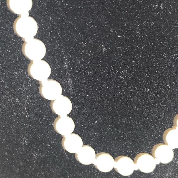 2 Long Pearl Strands Shorter Strand Bracelet Clip on Earrings Vintage Set - Picture 3 of 7